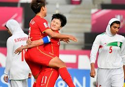 顶尖球队力阻对手，占据绝对优势