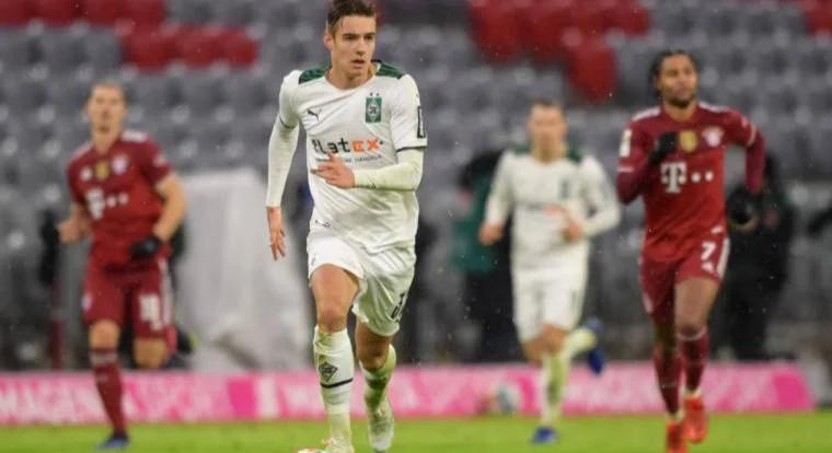 包含杜兰特新星状态火爆表现惊艳，拜仁未来可期！的词条